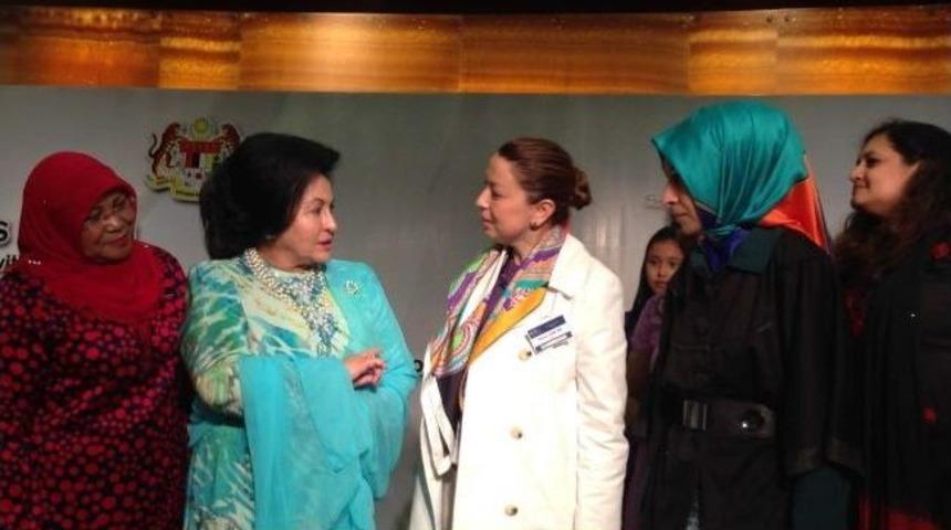 &Ccedil;alıık, Kuala Lumpur&rsquo;da 3. K&uuml;resel Kadın Konferansı'na Katıldı