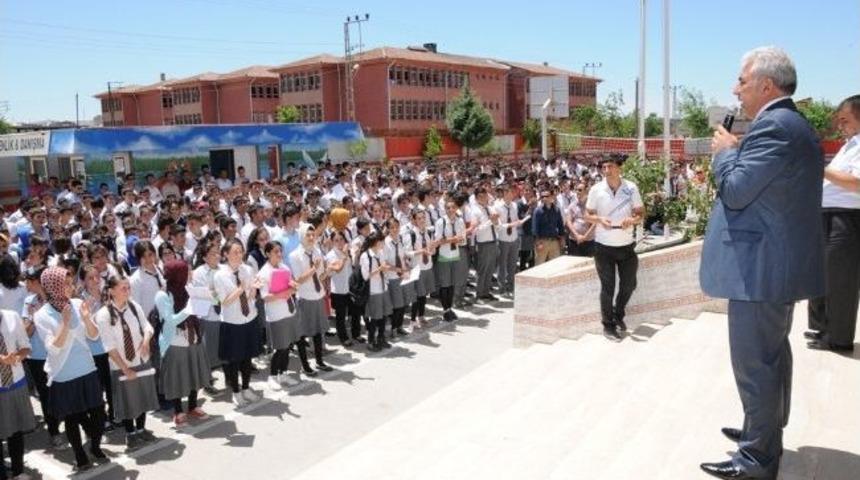 Batman Okuyor Projesi Devam Ediyor