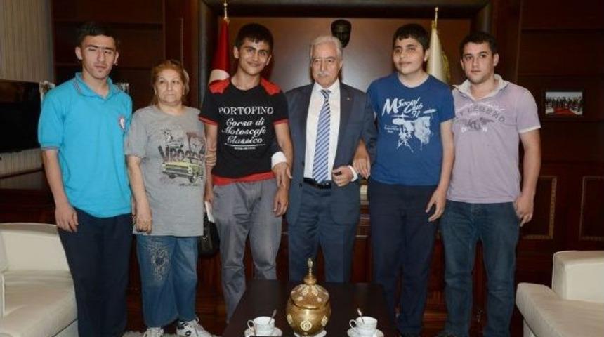 Engellilerden Aldırmaz&rsquo;a Teşekk&uuml;r Ziyareti