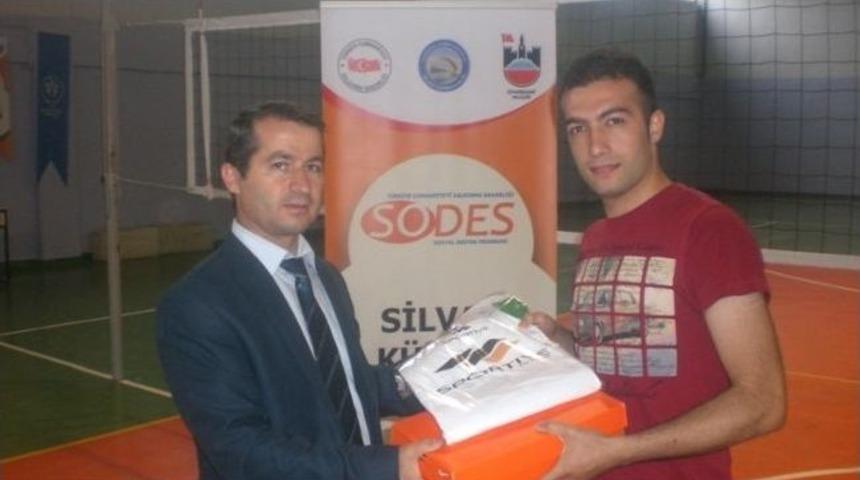 Khgb'den Besyo Kurs &Ouml;ğrencilerine Malzeme Desteği