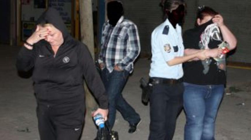 &Ccedil;ift &Ccedil;elik Kapılı Eve Fuhuş Baskını