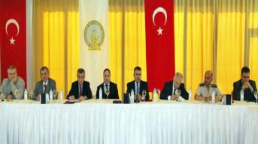 Reyhanlı'da Yaraların Sarılması I&ccedil;in Kurum M&uuml;d&uuml;rleri Bir Kez Daha Toplandı