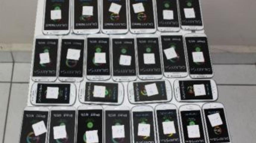 Kırıkkale'de 25 Adet Ka&ccedil;ak Cep Telefonu Ele Ge&ccedil;irildi