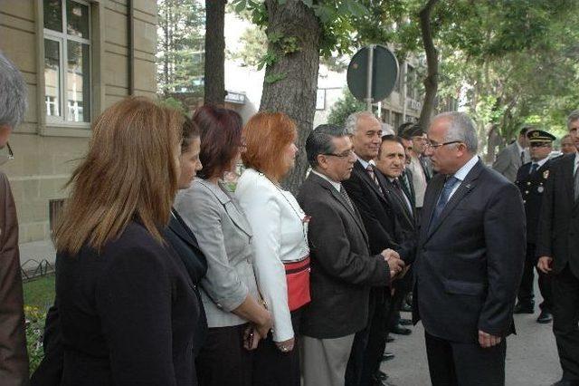Eskişehir&rsquo;in Yeni Valisi G&uuml;ng&ouml;r Azim Tuna G&ouml;revine Başladı 2