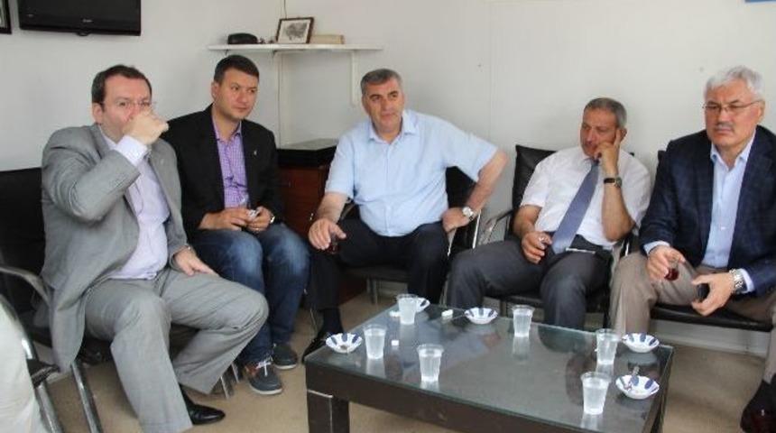 Başkan To&ccedil;oğlu'dan Taksi Durağı Ziyareti