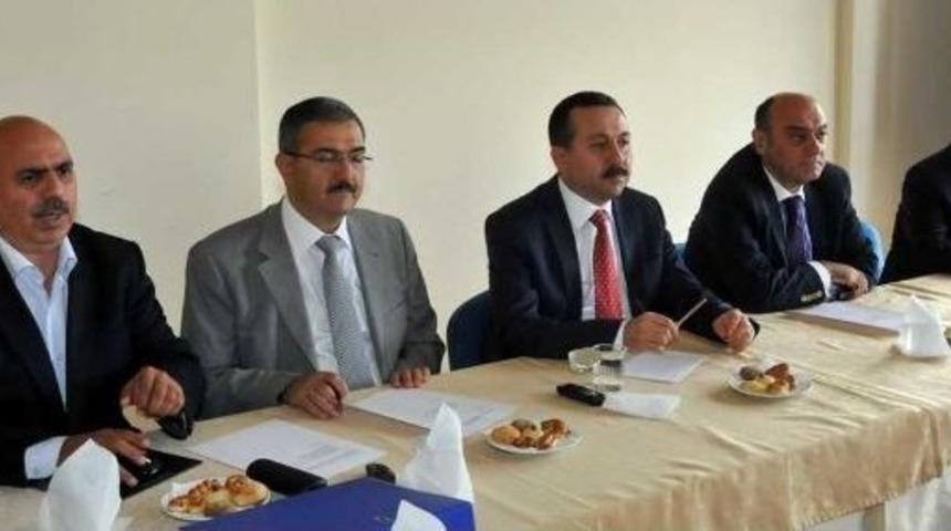 Teknoloji Fak&uuml;ltesi Akademik Kurul Toplantısı Yapıldı