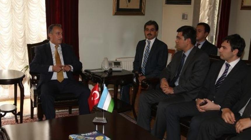 &Ouml;zbek Heyeti Turizm İş Birliği İ&ccedil;in Bursa&rsquo;da