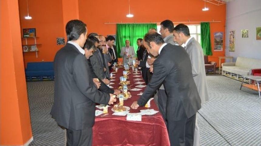 Eleşkirt'te &lsquo;g&ouml;rsel Sanatlar Ve Teknoloji Tasarım&rsquo; Sergisi