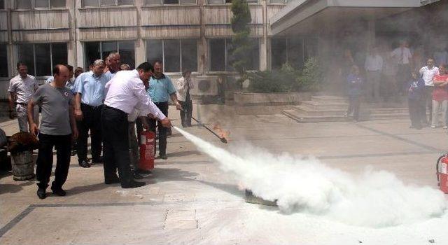 B&uuml;y&uuml;kşehir Personeline Yangın S&ouml;nd&uuml;rme Eğitimi 1