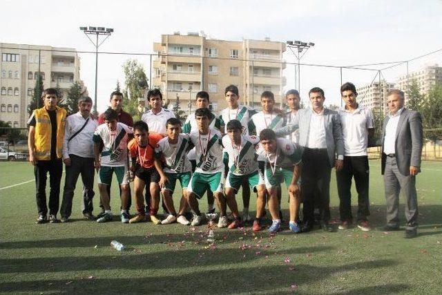 Liseler Arası Nike Halı Saha Ligi nde Şampiyon Belli Oldu 1