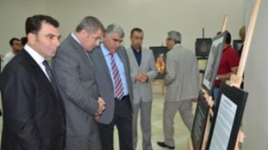 &ldquo;Uzun İnce Bir Yol&rdquo; Fotoğraf Sergisi A&ccedil;ıldı