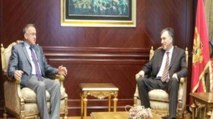 G&uuml;zelbey, Karadağ&rsquo;a Gaziantep&rsquo;te Fahri Konsolosluk A&ccedil;ılmasını &Ouml;nerdi