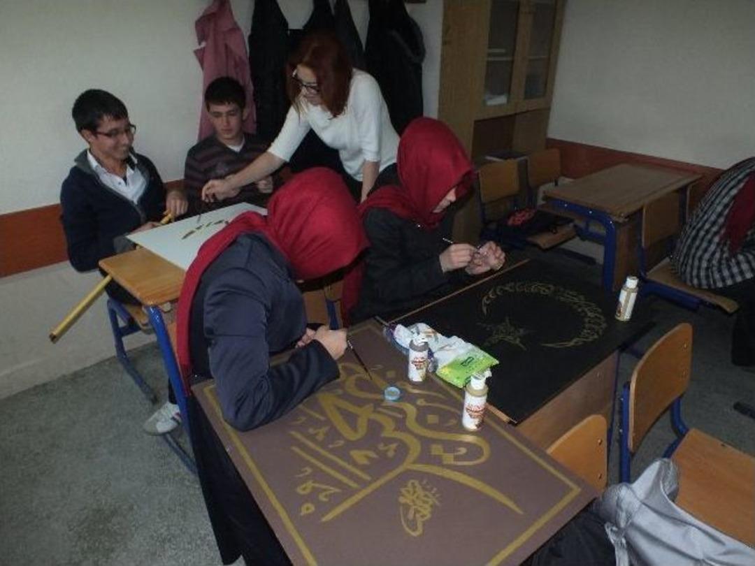 Geleneksel T&uuml;rk Sanatları Kursu Sergiye D&ouml;n&uuml;şt&uuml;