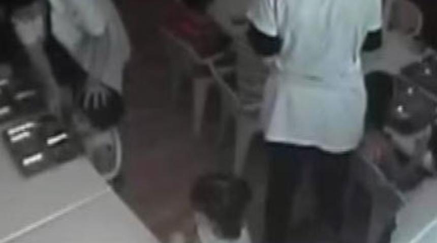 Kreşte dayak zoruyla yemek