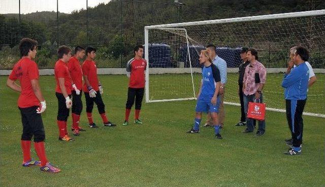 Altınordu’ya Bochum Kaleci Antrenörü Knoop'tan Ziyaret