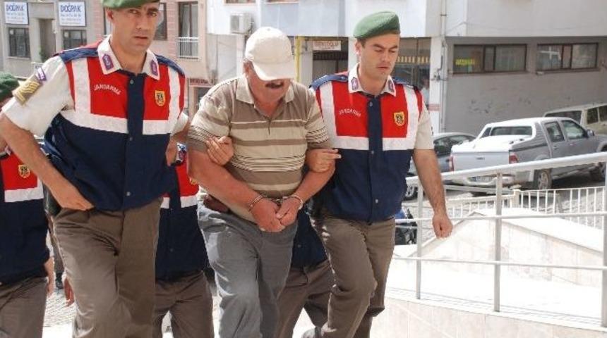 İcralık Trakt&ouml;r&uuml;n&uuml; Alan Genci &Ouml;ld&uuml;ren Eski Muhtar Tutuklandı