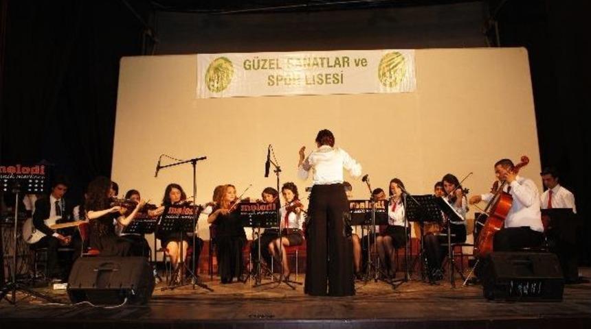 Kastamonu G&uuml;zel Sanatlar Lisesi Konser D&uuml;zenledi