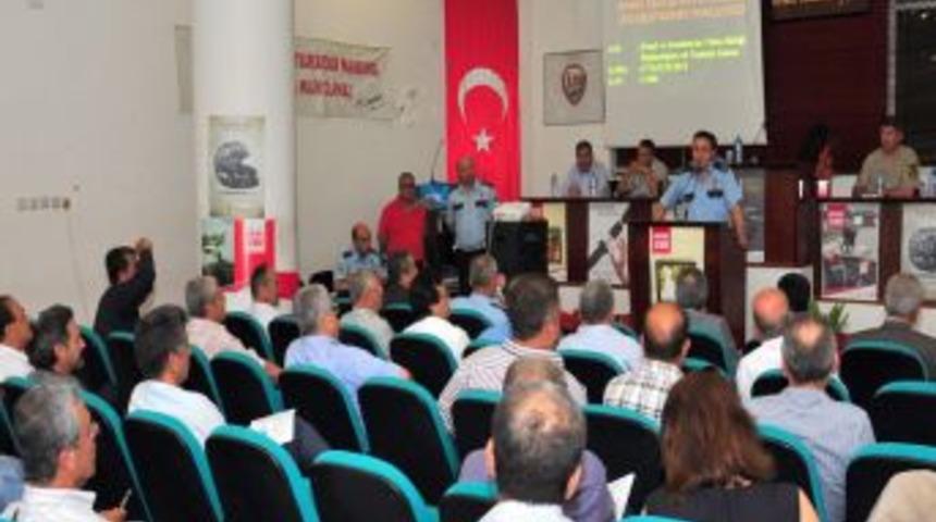 'Adana'nın En B&uuml;y&uuml;k Problemi Trafik'