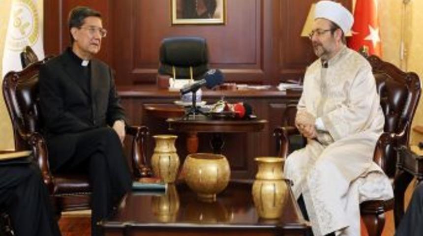 G&ouml;rmez: Dinler Karıştırılarak Bir Diyalog Dini Oluşturulamaz