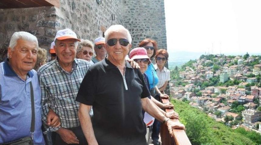 İstanbul &Uuml;niversitesi Mezunları Niksar&rsquo;da