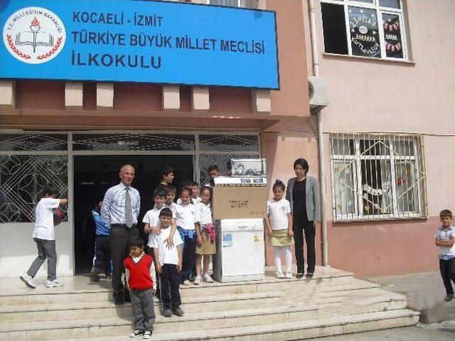 İzmit Belediyesi Okulları Ödüllendiriyor