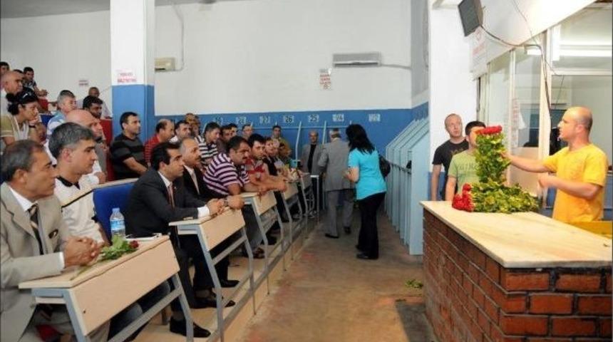 Vali G&uuml;zeloğlu: "mersin G&uuml;l &Uuml;retiminde T&uuml;rkiye Birincisi"