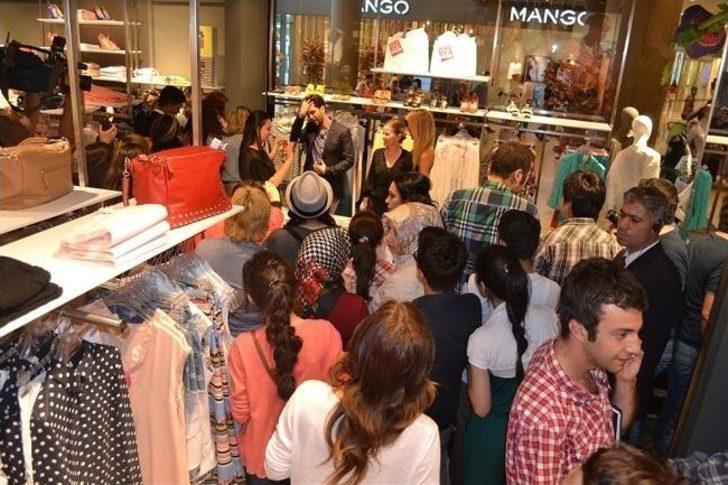 "bir Farkım Olmalı" Diyenler Piazza'ya Koştu G4