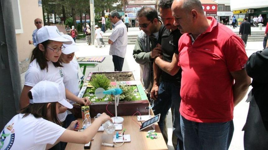 BİLSEM &Ouml;ğrencileri H&uuml;nerlerini Sergiledi