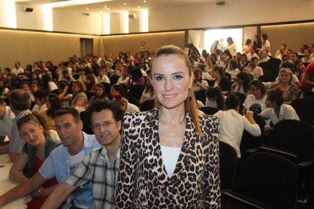 Faik &Ccedil;elik Kız Meslek Lisesi &Ouml;ğrencileri Yeteneklerini Sergiledi 1