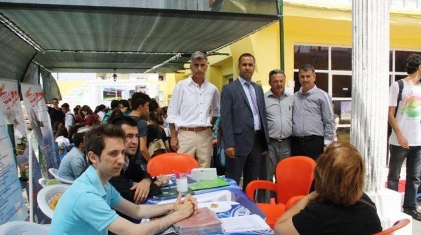 4 &Uuml;niversite Ayvalıklı &Ouml;ğrencilere Okullarını Tanıttı