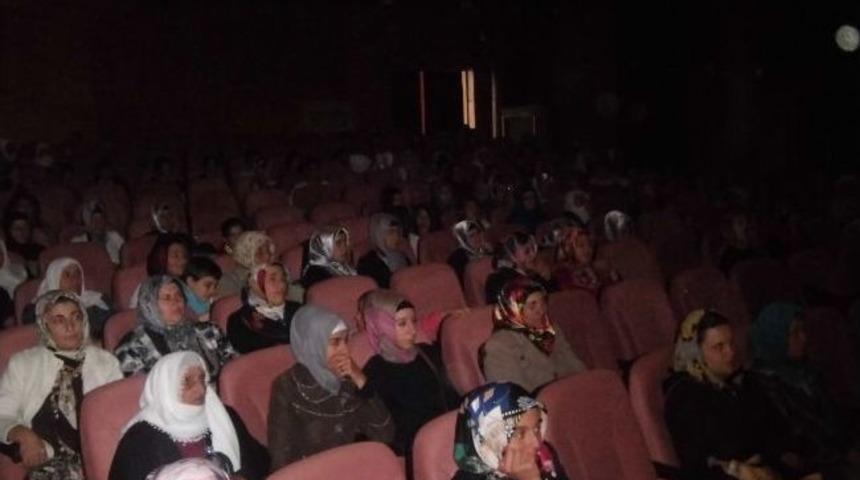 Varto&rsquo;da Kız Kuran Kursu Yıl Sonu Etkinliği