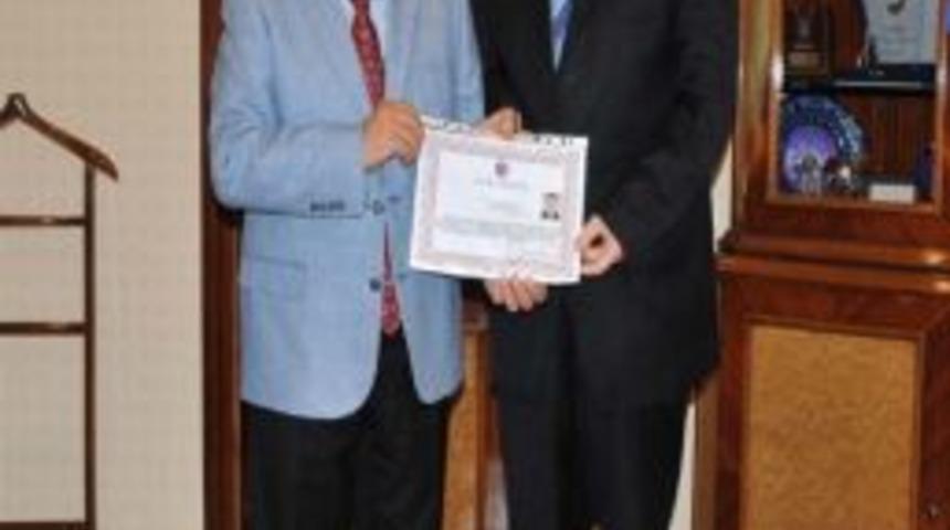 &Ouml;rnek &Ccedil;alışma &Ouml;d&uuml;llendirildi