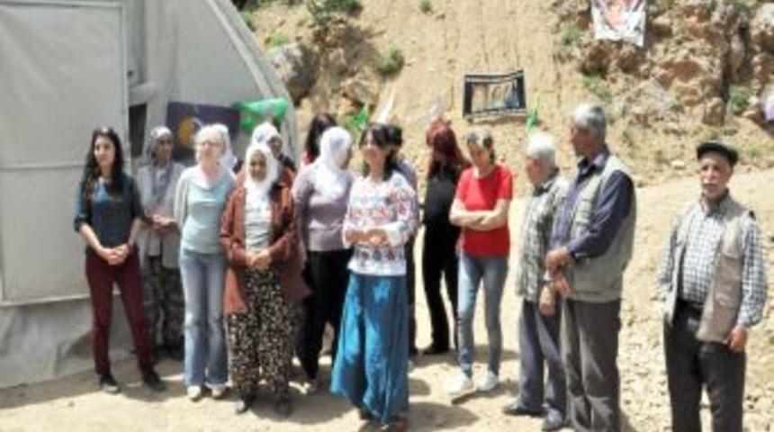 KESK&rsquo;li Kadınlar &Ccedil;&ouml;z&uuml;m &Ccedil;adırını Ziyaret Etti