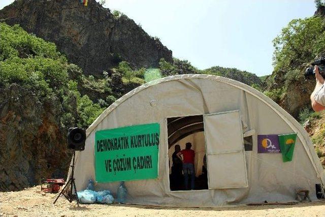 Barış İ&ccedil;in Kadın Girişimi, Kalekol &Ouml;n&uuml;nde A&ccedil;ıklama Yaptı 1