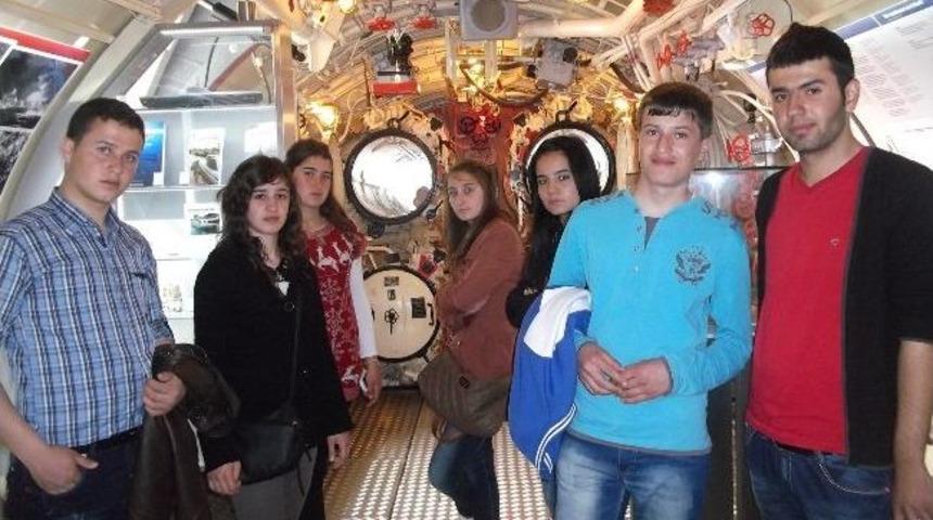 &Ccedil;iğdemli &Ccedil;pl &Ccedil;ocuk Gelişimi B&ouml;l&uuml;m &Ouml;ğrencileri Sertifikalarını Aldı