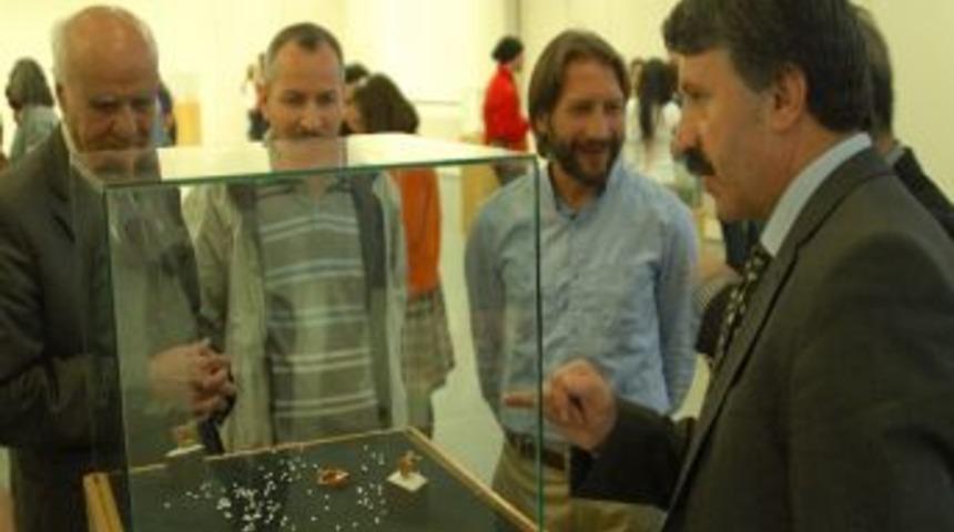 &ldquo;heykelsi Ahşap Y&uuml;z&uuml;k&rdquo; Sergisi