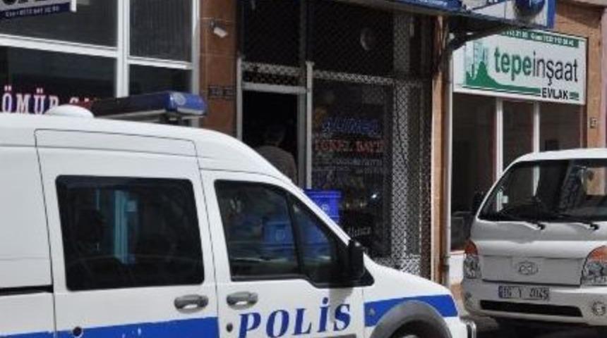 Tekel Bayii İşletmecisine Kurşun Yağdırdı