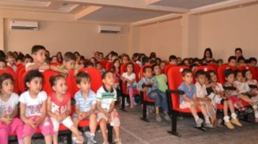 Hilvan&rsquo;da Okul &Ouml;ncesi &Ouml;ğrencileri G&ouml;lge Oyunlarında Buluştu