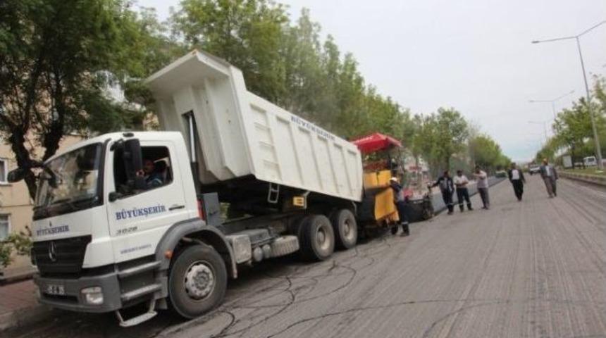 B&uuml;y&uuml;kşehir Belediyesi Modifiye Asfalt &Ccedil;alışmalarına Başladı