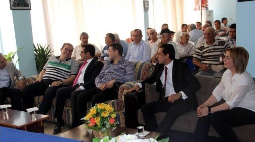 Ak Parti Salihli İl&ccedil;e Danışma Kurulu Toplantısı Yapıldı