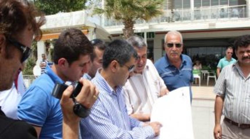 AK Partililer Ak&ccedil;ay Kordonunda Basın Toplantısı D&uuml;zenledi