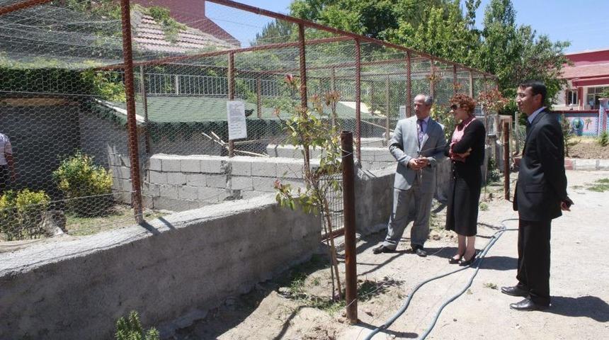 İl Milli Eğitim Müdürü Deneri, Sarıyahşi Ilçesindeki Okulları Ziyaret Etti