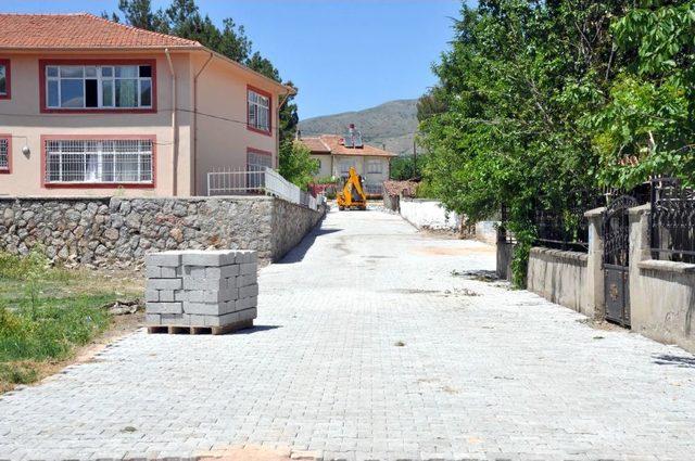 Zile'de Parke Çalışmaları Devam Ediyor