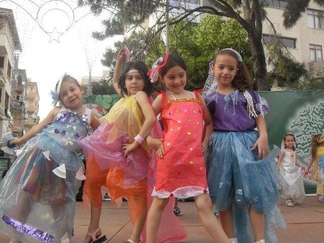 Miniklerden Artık Materyal Defilesi 2