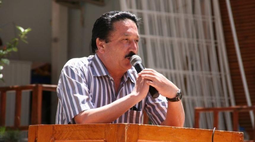 G&uuml;lnar'da &Ouml;ğrenciler SBS &Ouml;ncesinde Denizde Stres Attı