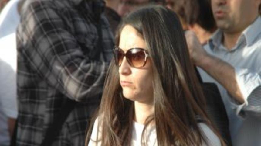 Bayan &Ouml;ğretmene &Ccedil;irkin Saldırı