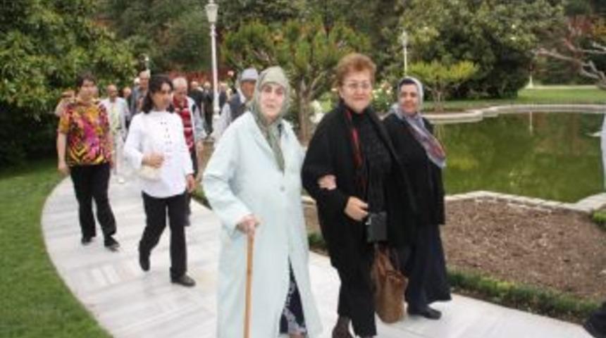 Dar&uuml;laceze Sakinleri Dolmabah&ccedil;e Sarayı&rsquo;nı Gezdi