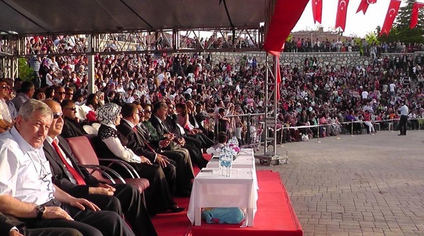 Elmadağ'da Geleneksel Tirit Şenlikleri Yapıldı