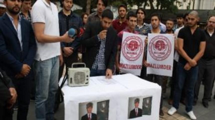 Er&uuml; &Ouml;ğrencileri Medet &Uuml;nl&uuml;&rsquo;n&uuml;n &Ouml;ld&uuml;r&uuml;lmesine Tepki G&ouml;sterdi