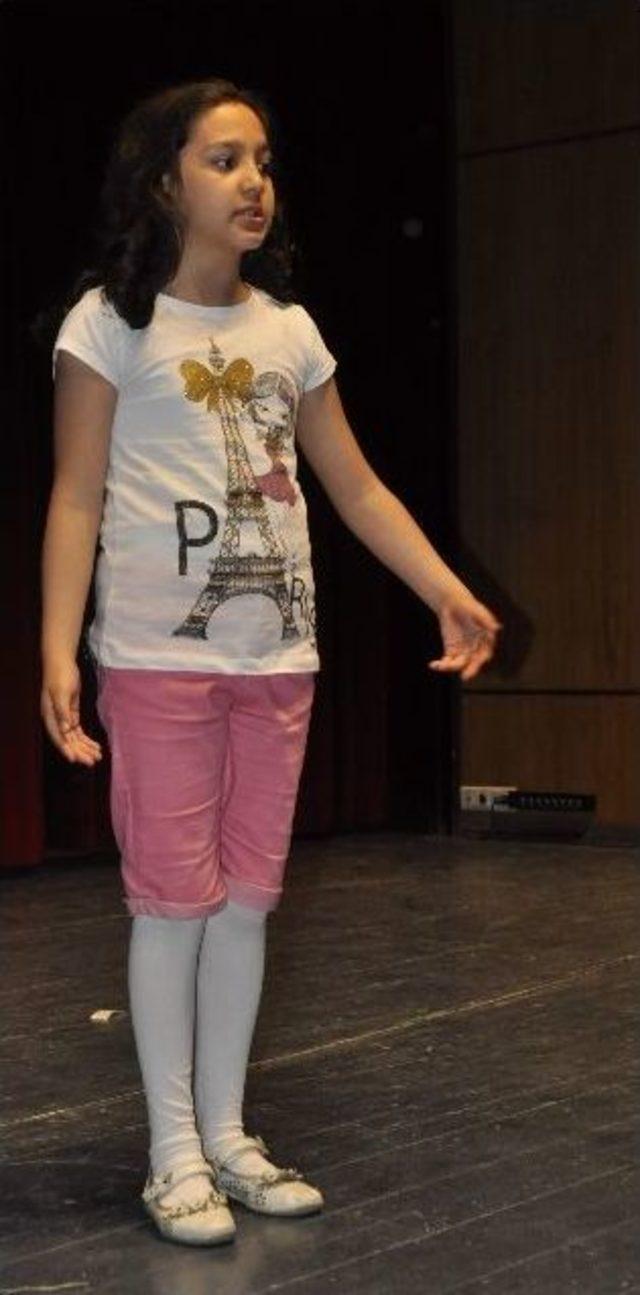 Ş&uuml;kr&uuml; Malaz İlk&ouml;ğretim Okulundan Yılsonu Etkinliği 3